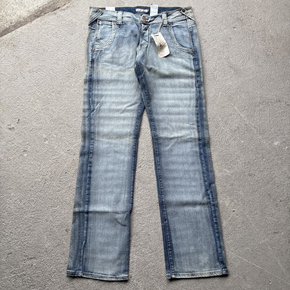 Vintage Levis 513 Boy Cut Jeans Womens 9 Long NWT Y2K Low Rise Stretch Denim 9L